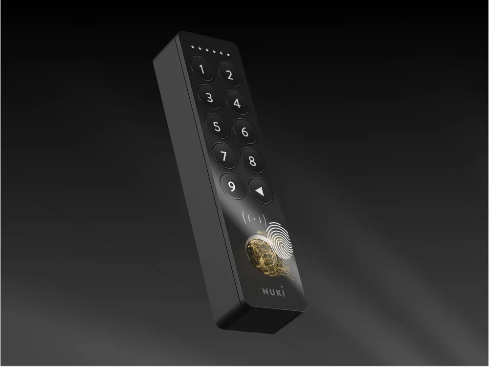 Keypad 2 NFC in vista prospettica con l'area NFC e il sensore di impronte